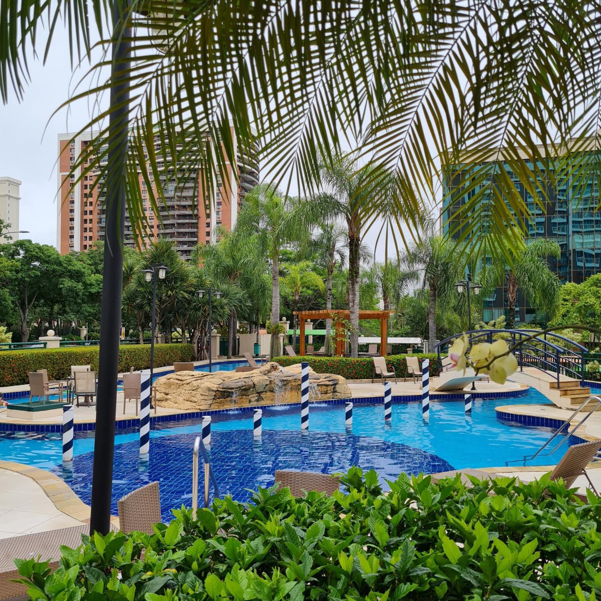 Apartamento Barra Premium - Flat 04 Praia, Piscina, Academia