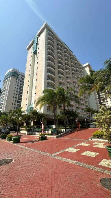 Apartamento Barra Premium - Flat 04 Praia, Piscina, Academia *